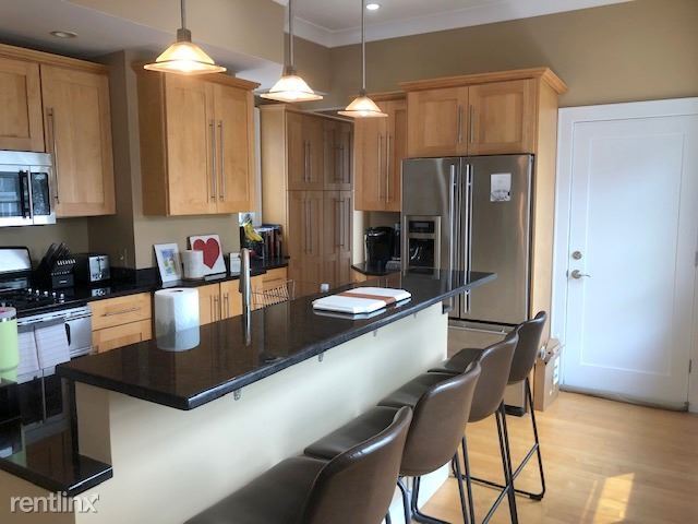 Building Photo - 2 br, 1 bath Condo - 108 I St # 2