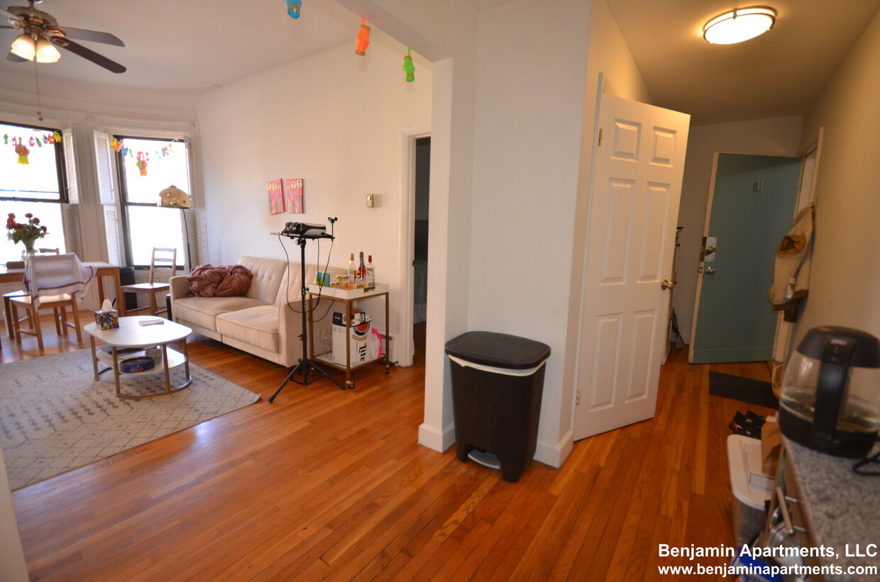 Foto principal - 507 Beacon St