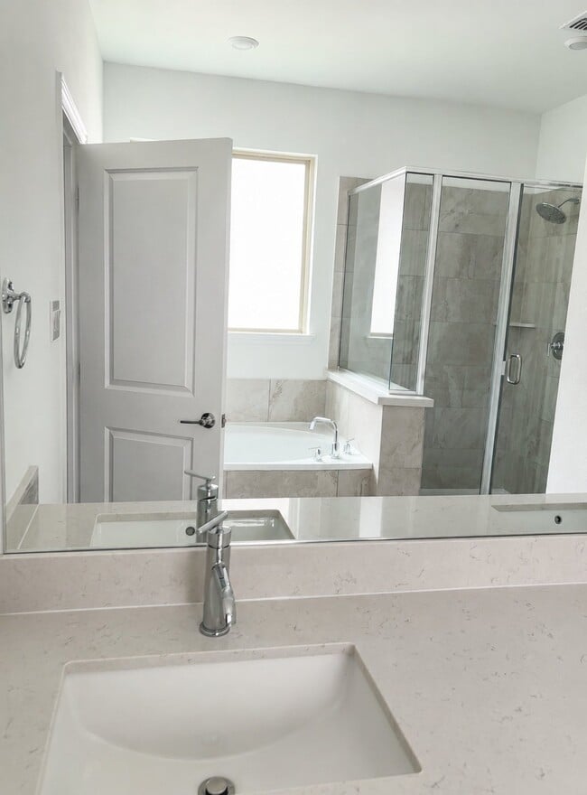 Building Photo - 125 Tornillo Dr