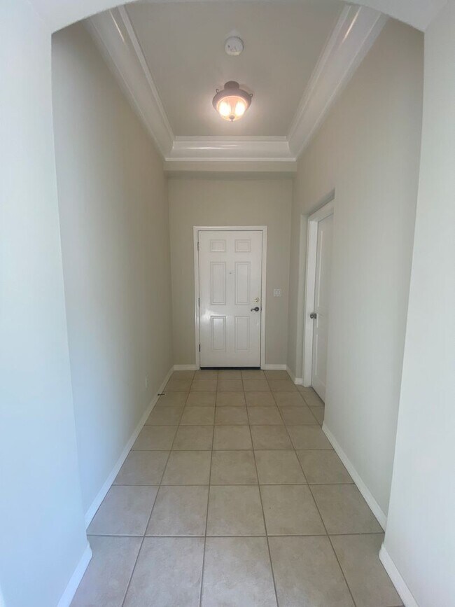 Building Photo - Single Story Home in the Classics of Bradl...