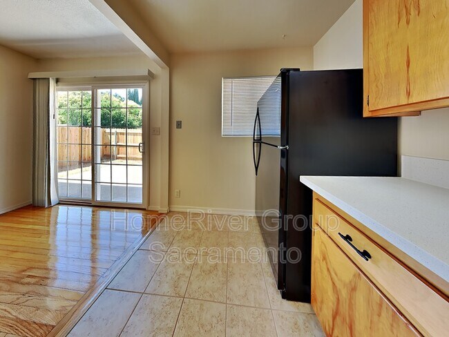 Building Photo - 3525 Grant Park Dr
