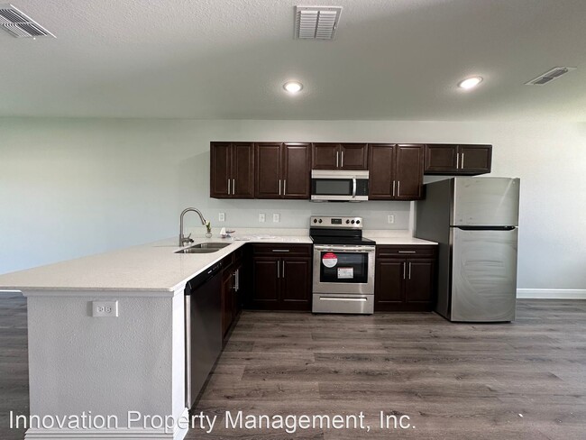 Building Photo - 3 br, 2 bath Apartment - 513 Albatross Dri...