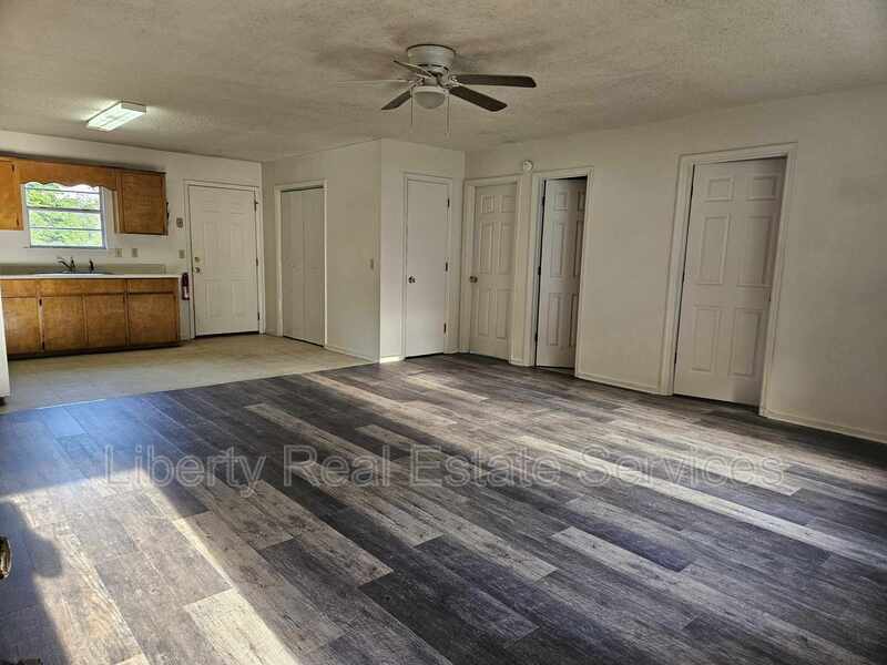 Building Photo - 24 Live Oak Loop NE