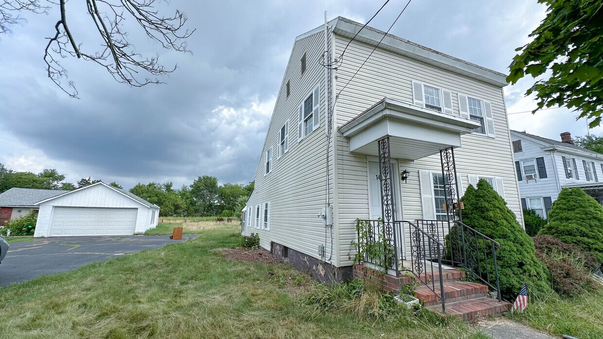 149 Main St, Cedarville, NJ 08311 House Rental in Cedarville, NJ