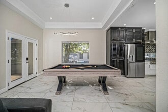 Building Photo - 219 Utah St