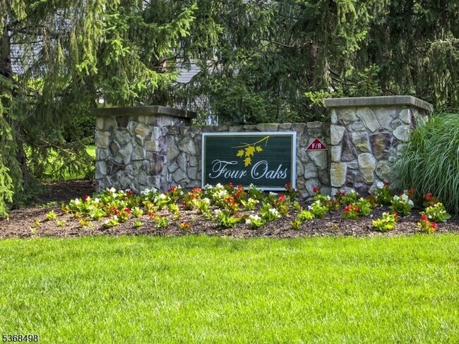 Foto del edificio - 11 Oak Knoll Ln