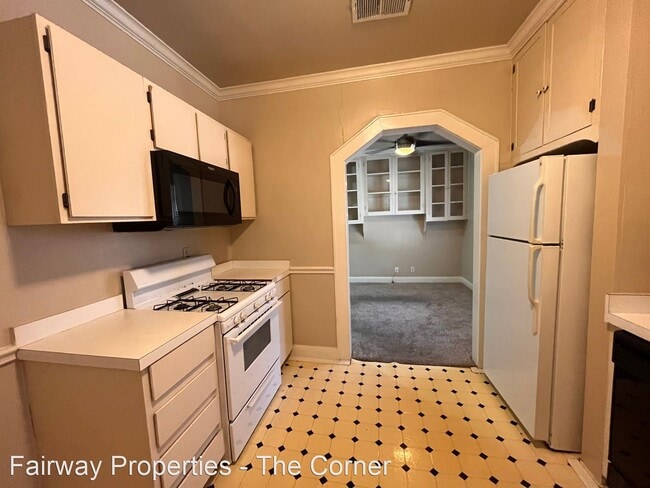 Building Photo - 2 br, 1 bath House - 106-A E 38th St