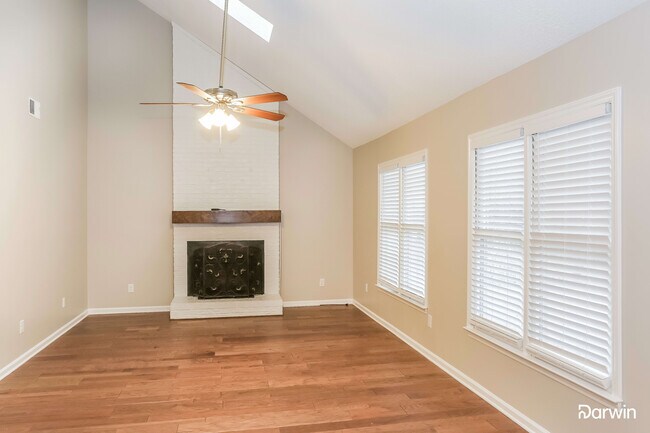 Building Photo - 3341 Brownes Ferry Rd, Charlotte, NC 28269
