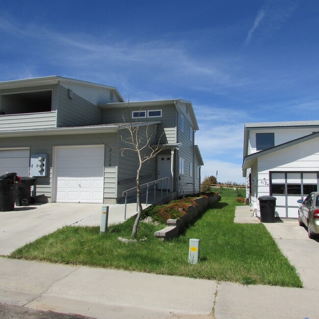 Building Photo - 2130 Frances St