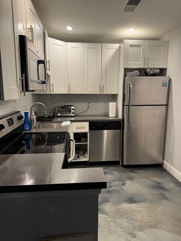 Foto principal - 470 NW 20th St