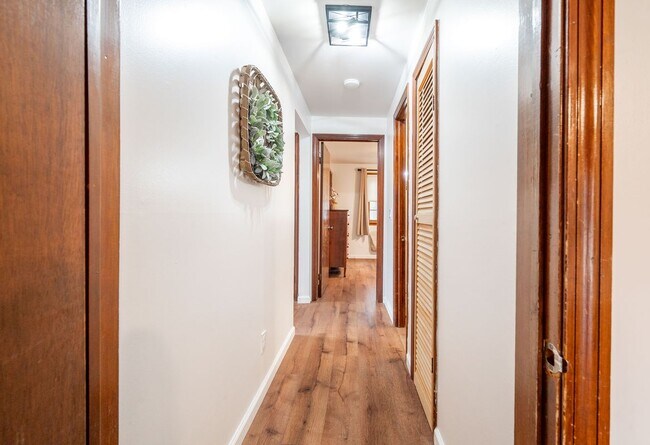 Foto del edificio - 86 Old Farms Ln