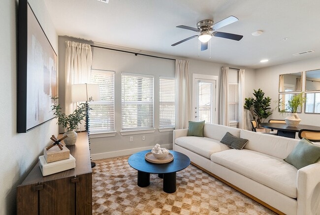 Building Photo - Solea Alamo Ranch 55+ Active Adult