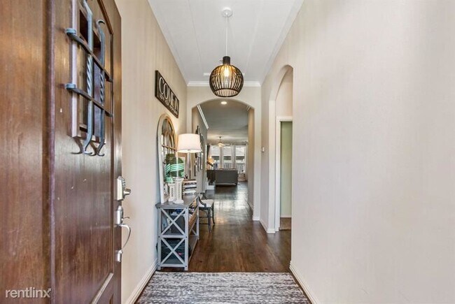 Foto del edificio - 4 br, 2 bath House - 8831 River Dale Canyo...