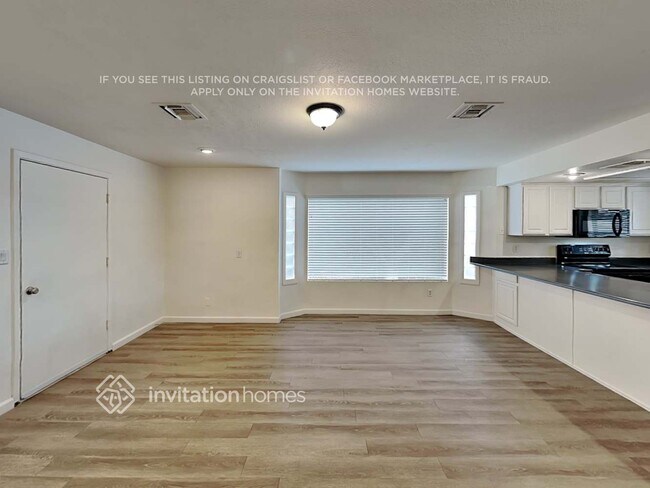 Building Photo - 6361 W Caron St