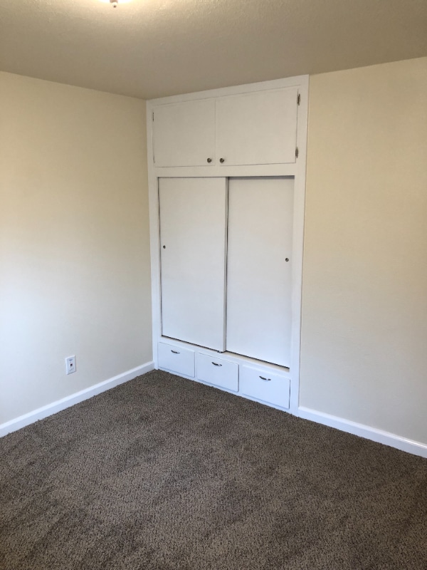 Foto del edificio - 1015 Roosevelt Ave