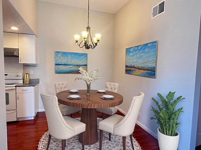 Foto del edificio - 1611 Thorncrest Dr