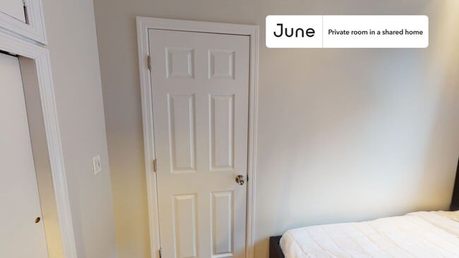 Foto del edificio - Room in Shared 2 bed/1 bath home in Hell's Kitchen