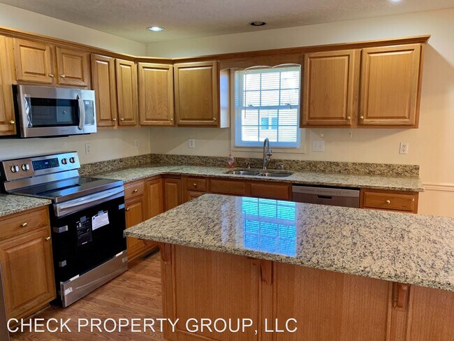 Building Photo - 4 br, 2.5 bath House - 14027 Spring Mill Road