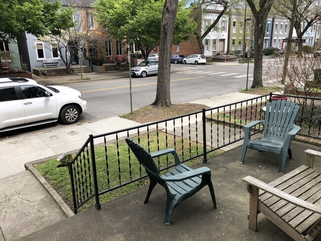 Foto del edificio - 2205 Floyd Ave