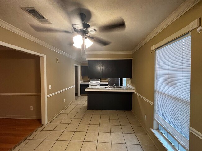 Building Photo - 4417 Blake Cir