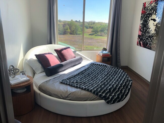 Foto del edificio - Lakeview Apartments