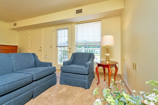 Estudio - 475 pies cuadrados - Sala de estar - Parkwood Heights- Senior Living