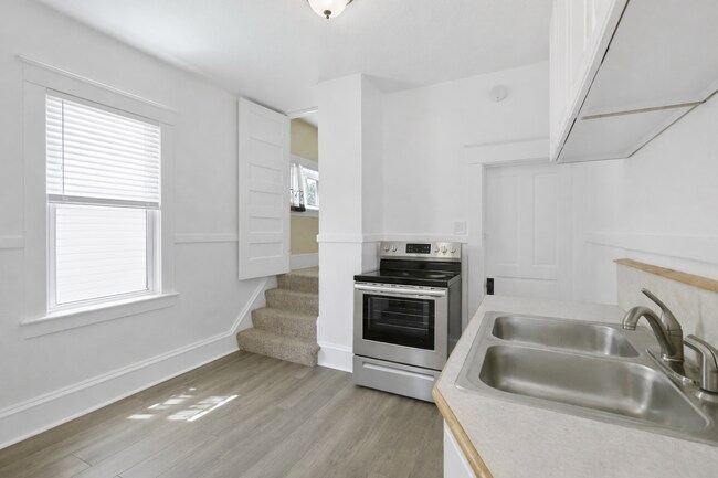 Foto del edificio - 346 Cleveland Ave N