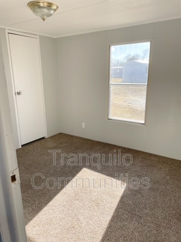 Building Photo - 170 Watson Dr