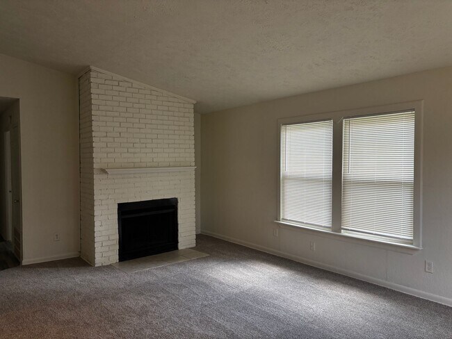 Foto del edificio - 3 Bedroom 2 Bath