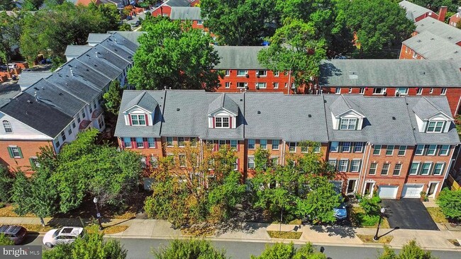 Building Photo - 1120 S Monroe St