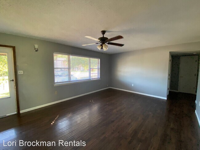 Building Photo - 3 br, 1.5 bath House - 131 Maple Grove Way