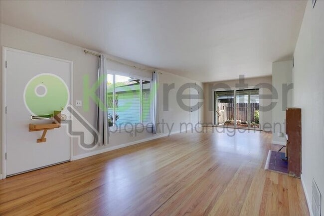 Building Photo - 3124 Brophy Dr