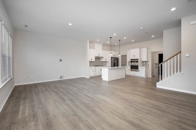 Building Photo - BEAUTIFUL TOWNHOME IN TERRACES AT FARMINGTON