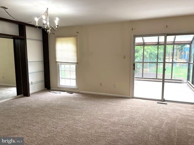 Building Photo - 4502 Canary Ct