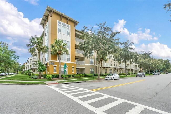 Foto del edificio - 1411 Celebration Ave