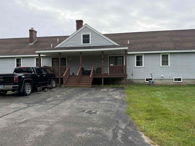 Building Photo - 1032 Province Rd