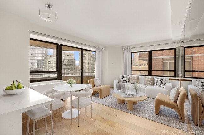 Foto del edificio - 240 E 47th St