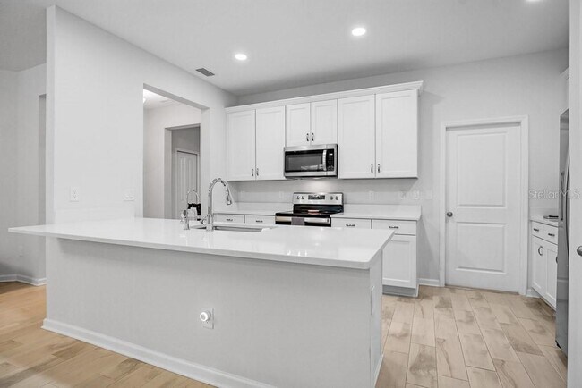 Building Photo - 10996 Brightleaf Ct