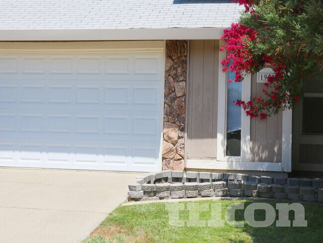 Foto del edificio - 1971 Inglis Way