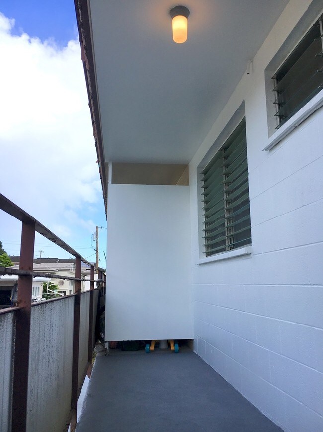 Foto del edificio - 1218 N School St