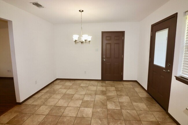 Building Photo - FOR LEASE! Newly Remodeled - 3 Bedroom - 1...