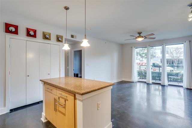 Foto del edificio - 4605 Cedar Springs Rd