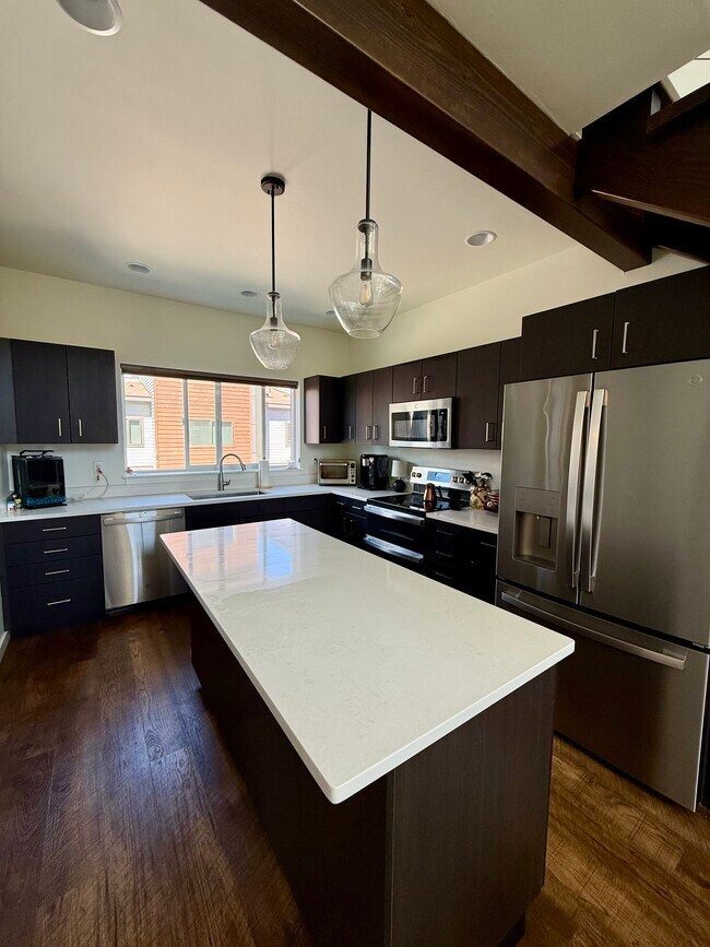 Cocina - 128A Hawthorne Ct