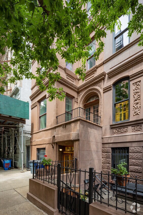 Foto del edificio - 91 W 119th St