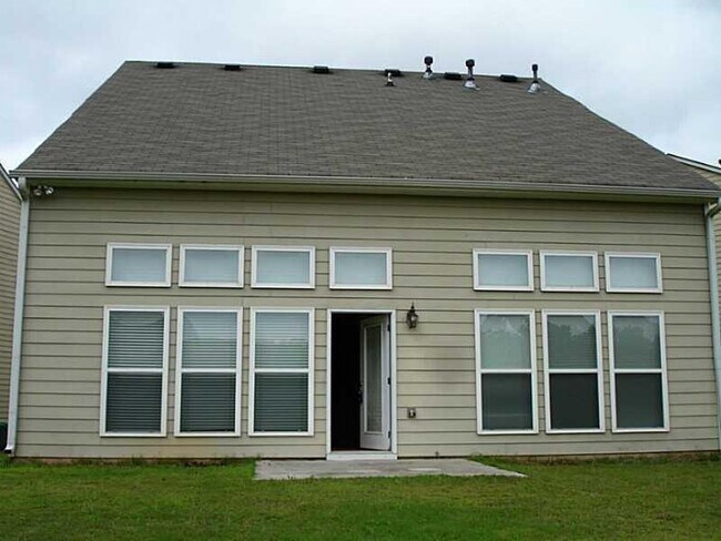 Foto del edificio - 5740 Carrington Pl