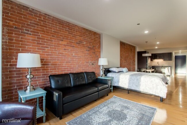 Foto del edificio - 1331 Elm St