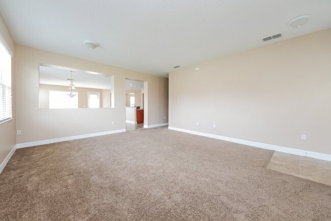 Building Photo - 2057 Bearing Ln