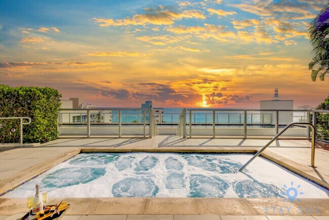 Building Photo - 777 N Ocean Dr