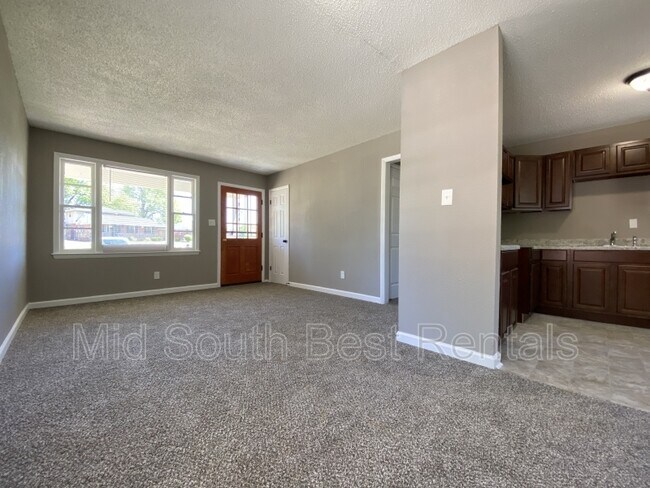 Foto del edificio - 1551 Gold Ave