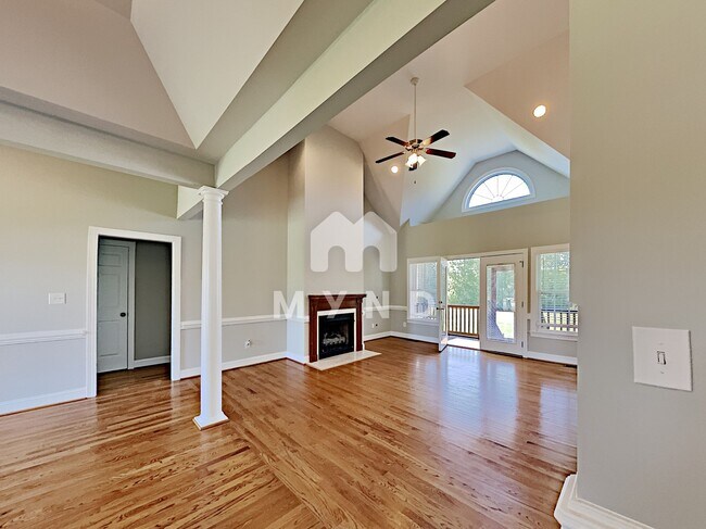 Foto del edificio - 91 Wood Valley Dr